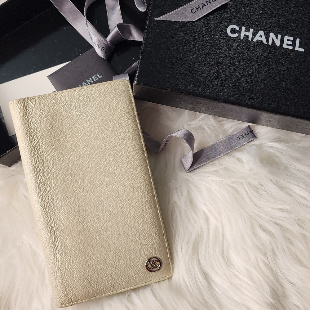 CHANEL Long Flap Wallet & Stamped CC Charm